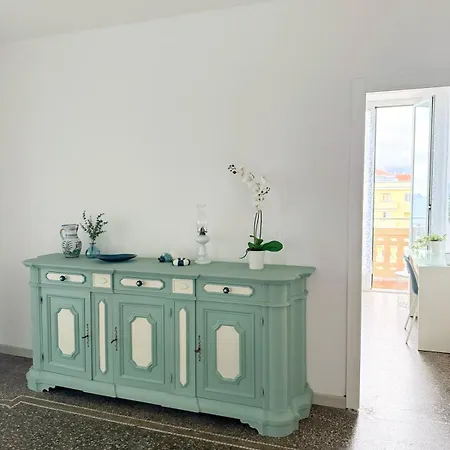 La Finestra Sul Blu - Sea View דירה