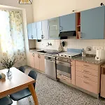 La Finestra Sul Blu - Sea View Apartmán *
